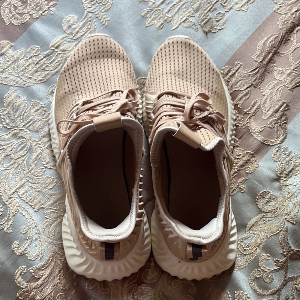 Adidas Cream AlphaBounces